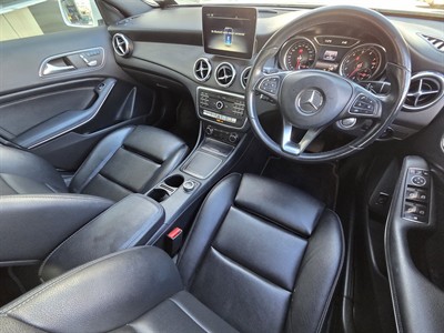 2019 Mercedes-Benz Gla - Thumbnail