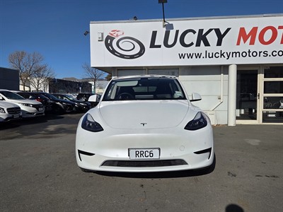 2022 Tesla Model Y - Thumbnail