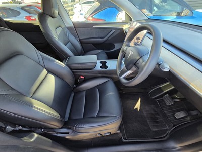 2022 Tesla Model Y - Thumbnail