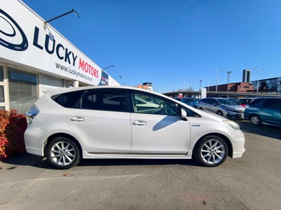 2013 Toyota Prius - Thumbnail