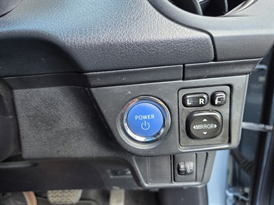 2013 Toyota Corolla - Thumbnail