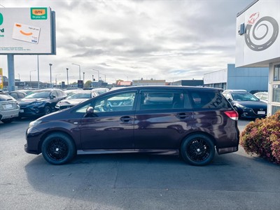2012 Toyota Wish - Thumbnail