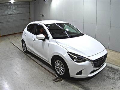 2015 Mazda Demio - Thumbnail