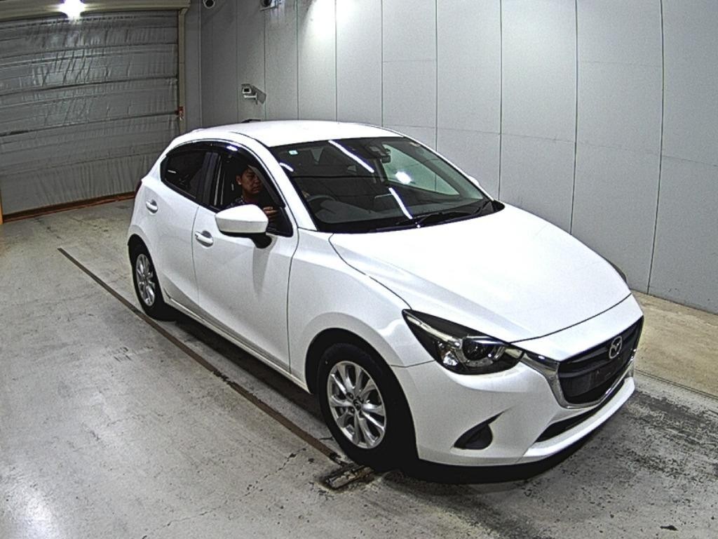 2015 Mazda Demio
