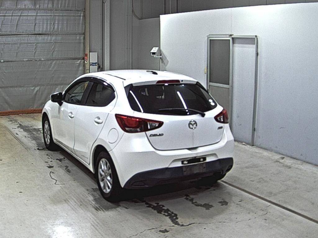 2015 Mazda Demio