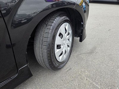 2014 Toyota Porte - Thumbnail