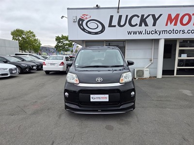 2014 Toyota Porte - Thumbnail