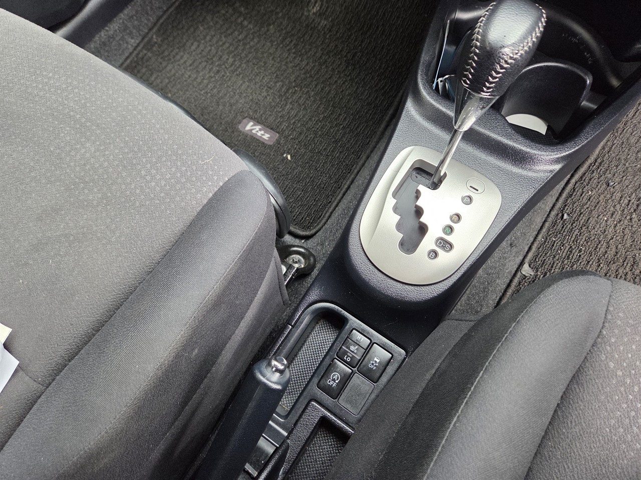 2016 Toyota Vitz