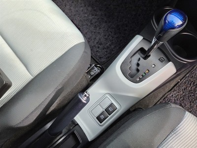 2014 Toyota Aqua - Thumbnail