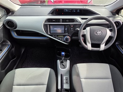 2014 Toyota Aqua - Thumbnail