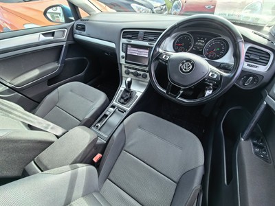 2014 Volkswagen Golf - Thumbnail