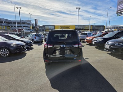2020 Toyota SIENTA - Thumbnail