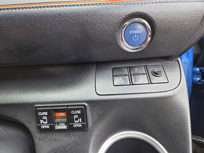 2016 Toyota SIENTA - Thumbnail