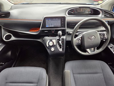 2016 Toyota SIENTA - Thumbnail