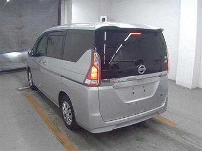 2018 Nissan Serena - Thumbnail