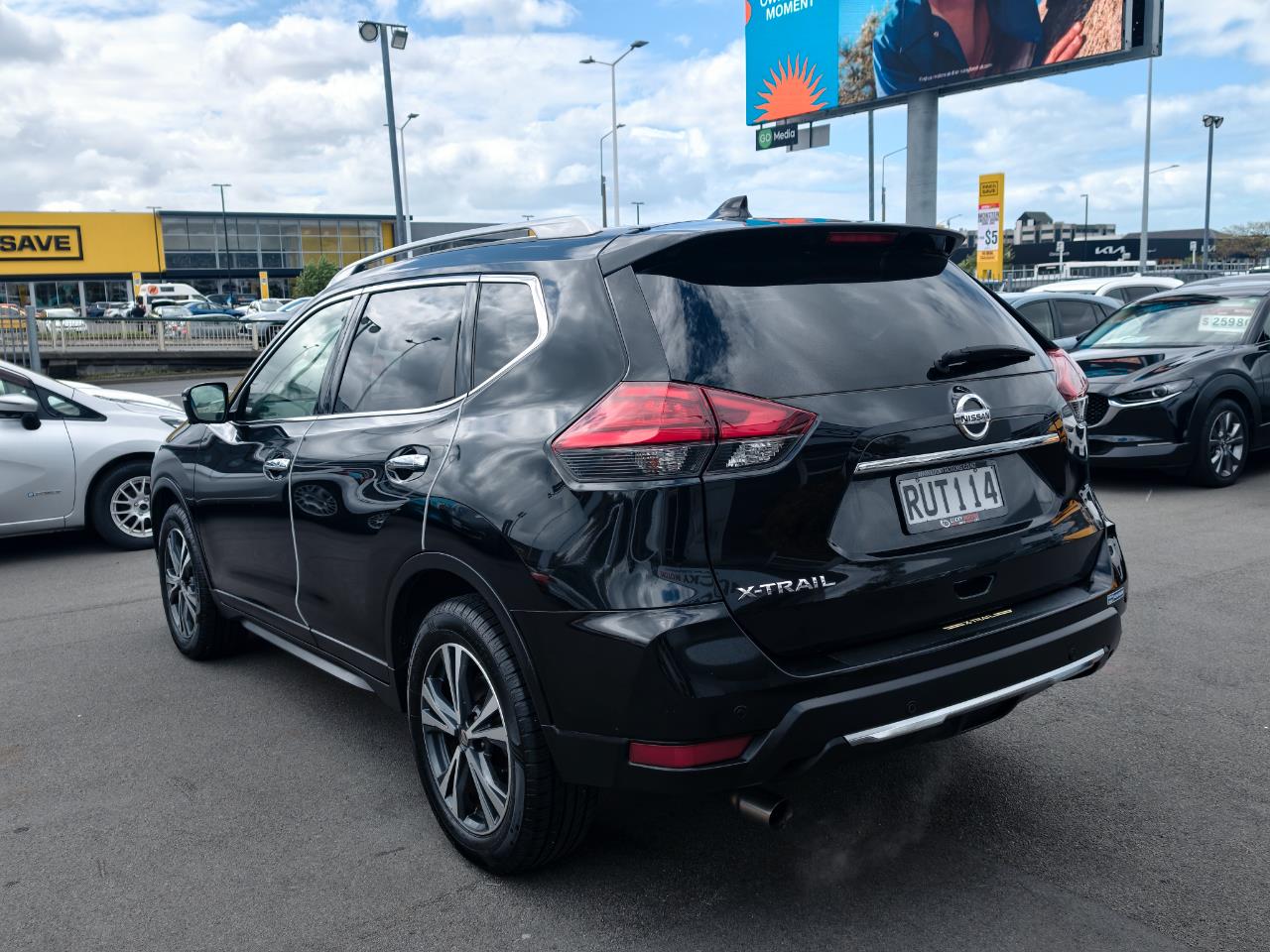 2017 Nissan X-TRAIL