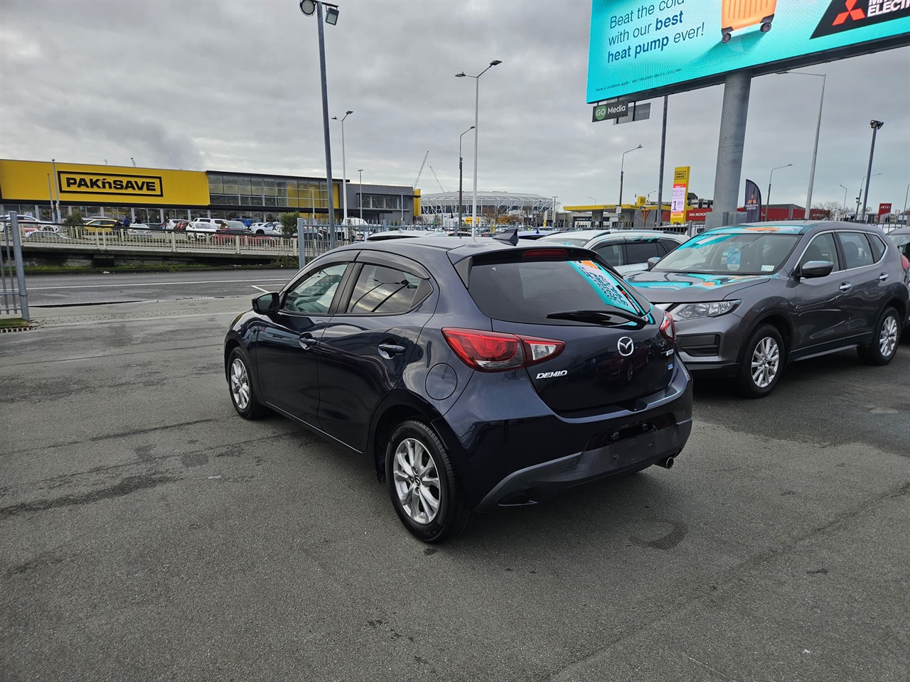 2016 Mazda Demio