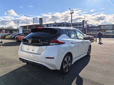 2019 Nissan LEAF - Thumbnail