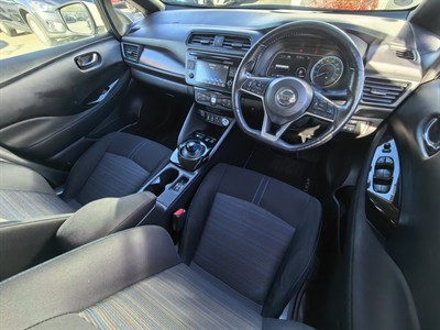 2019 Nissan LEAF - Thumbnail