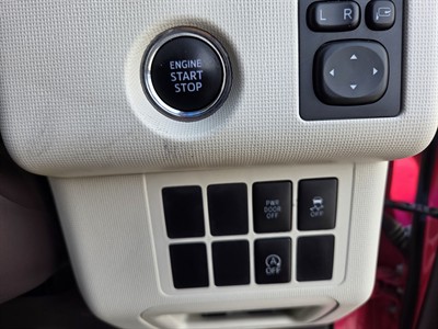 2015 Toyota Porte - Thumbnail