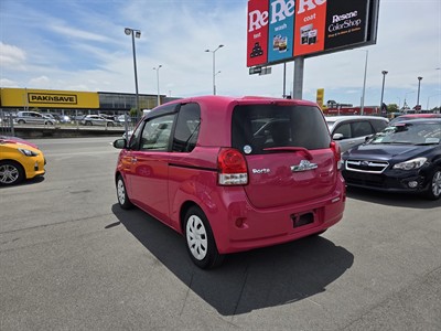 2015 Toyota Porte - Thumbnail