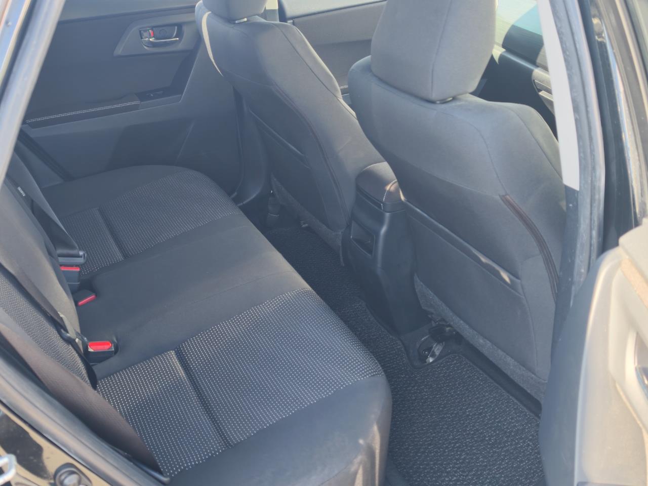 2012 Toyota Auris