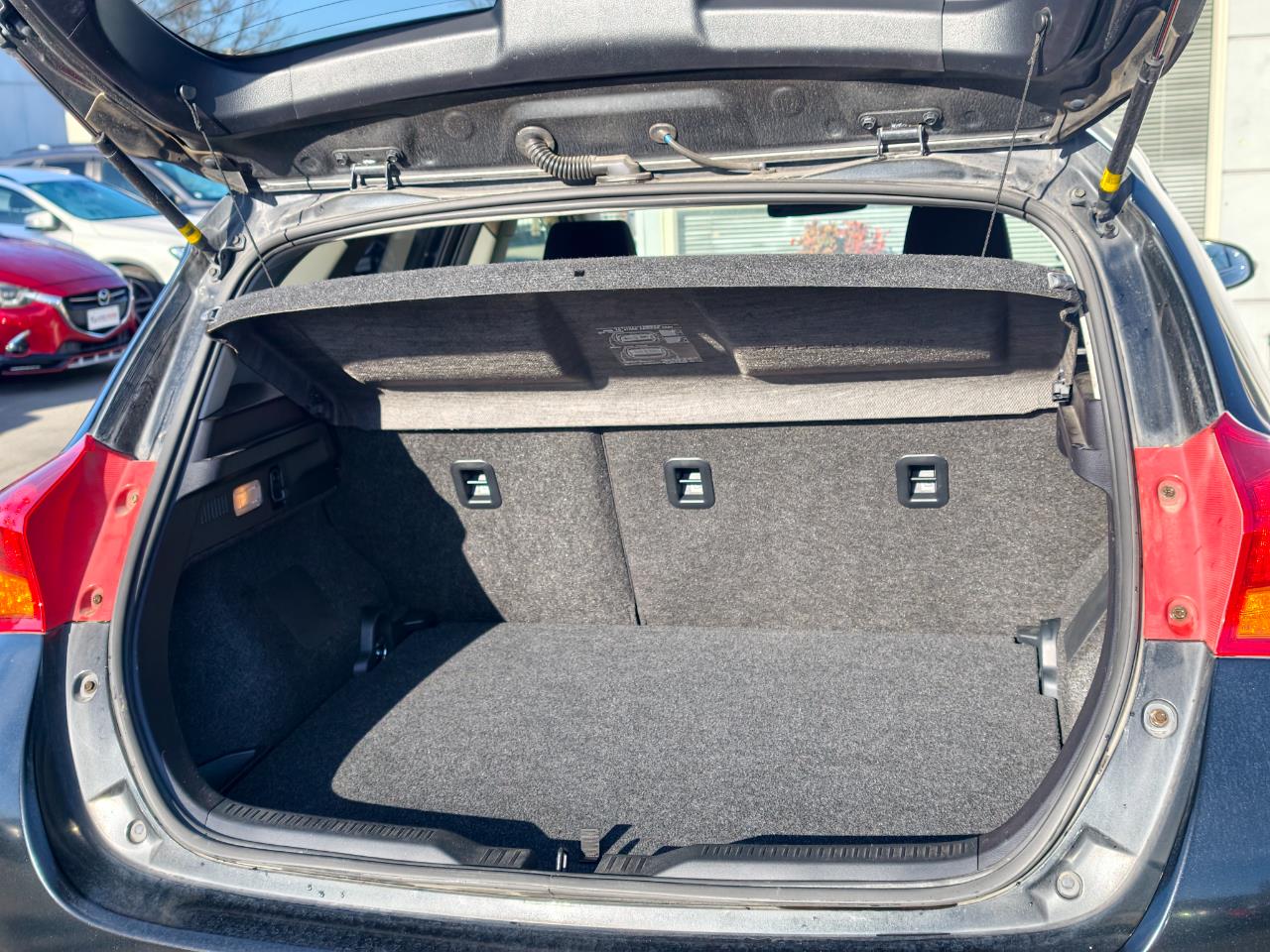 2012 Toyota Auris