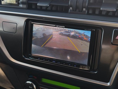 2012 Toyota Auris - Thumbnail