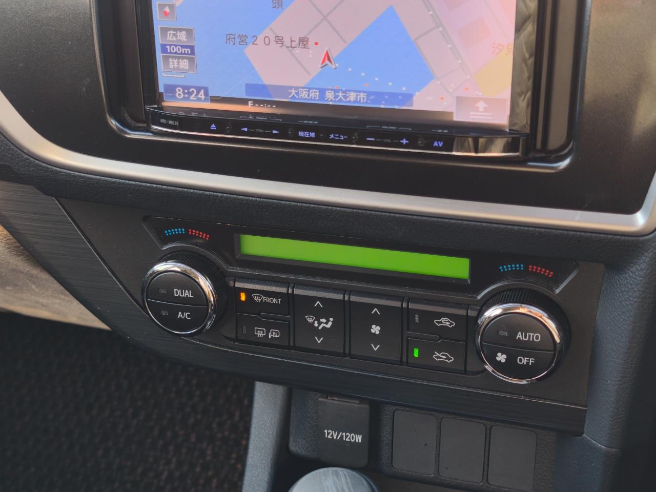2012 Toyota Auris