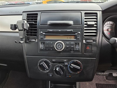 2011 Nissan Tiida - Thumbnail