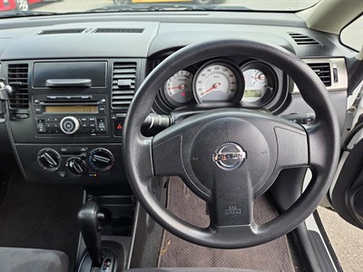 2011 Nissan Tiida - Thumbnail