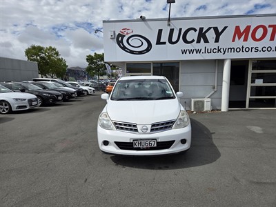 2011 Nissan Tiida - Thumbnail