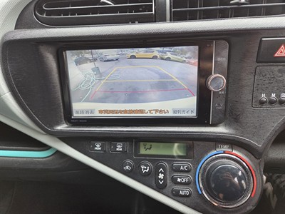 2012 Toyota Aqua - Thumbnail