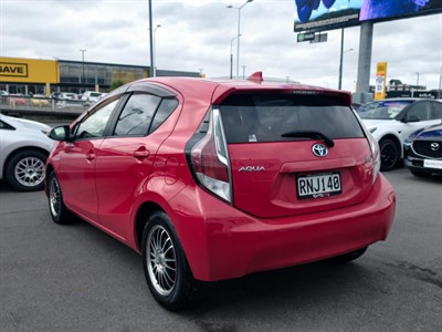2015 Toyota Aqua - Thumbnail