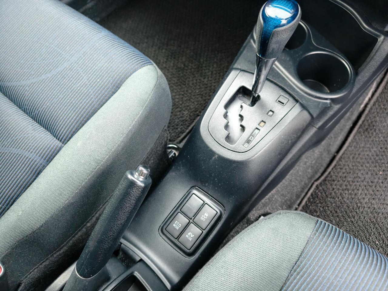 2015 Toyota Aqua