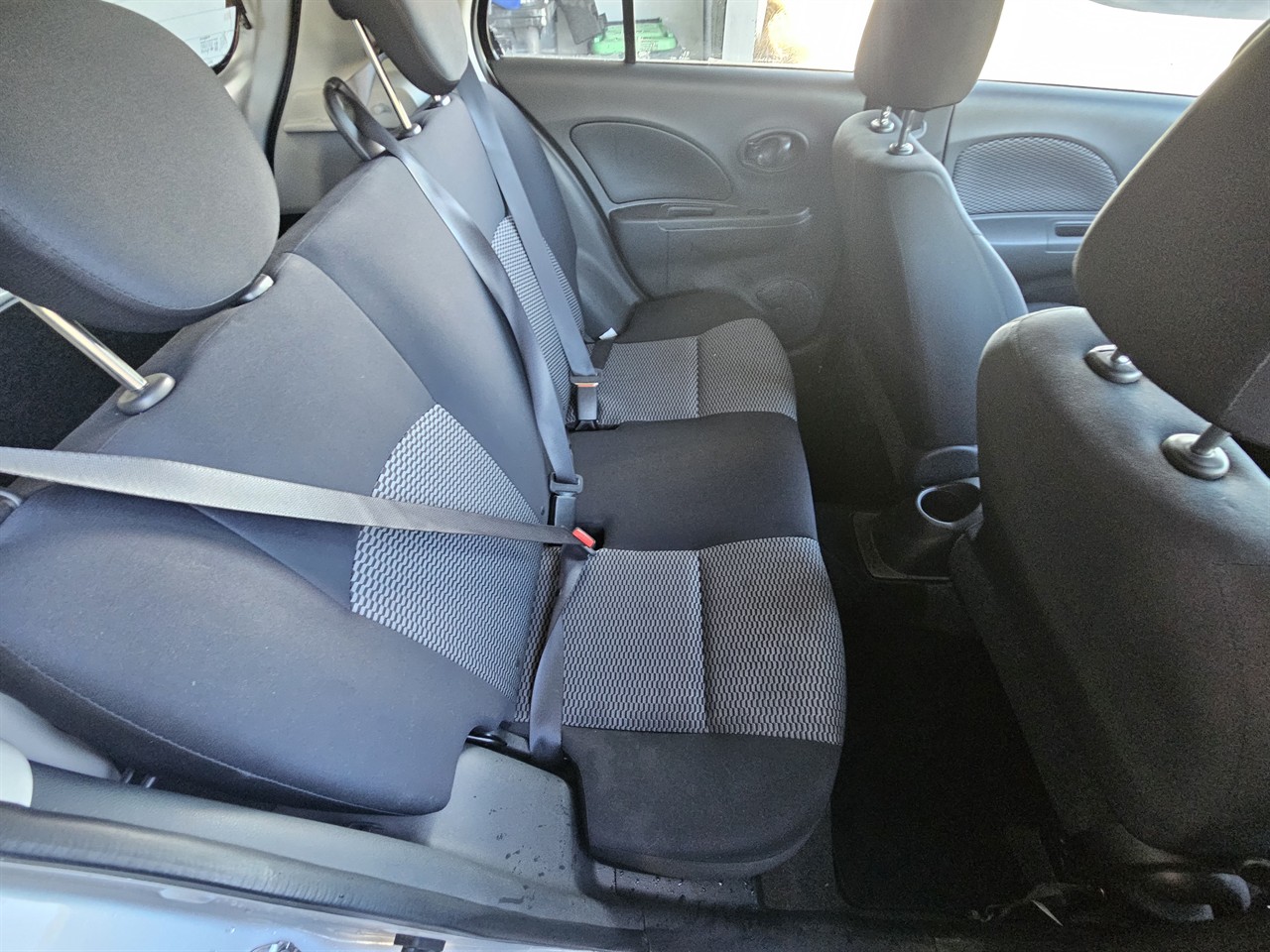 2017 Nissan March