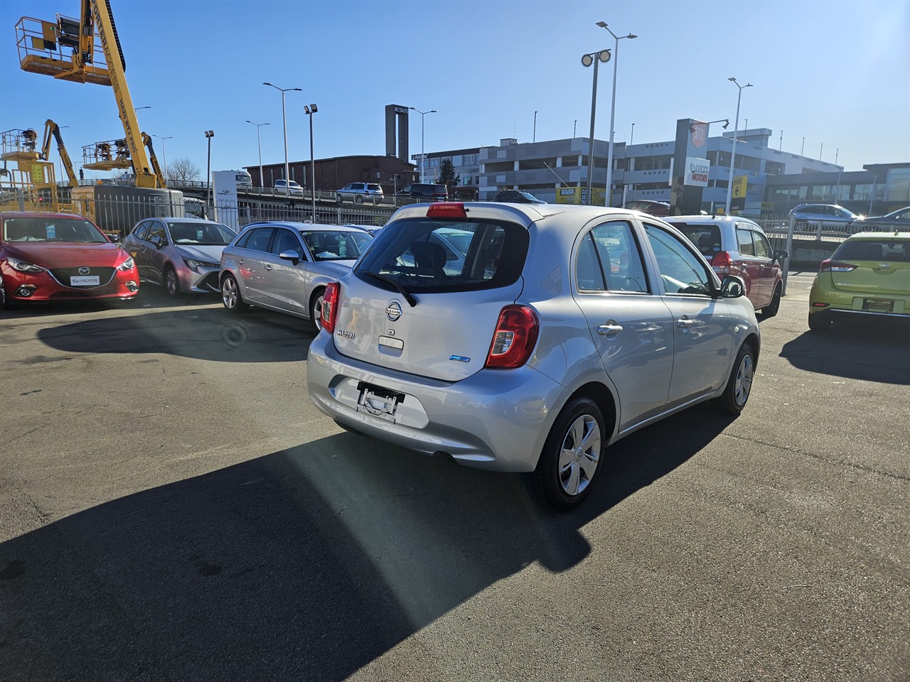 2017 Nissan March