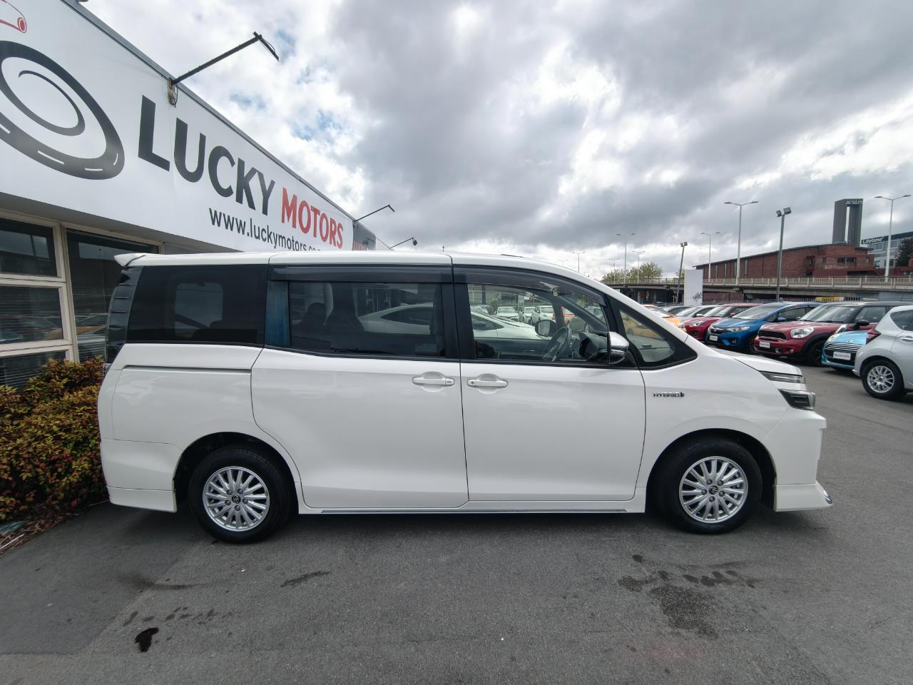 2015 Toyota Voxy