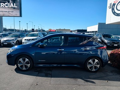 2020 Nissan LEAF - Thumbnail