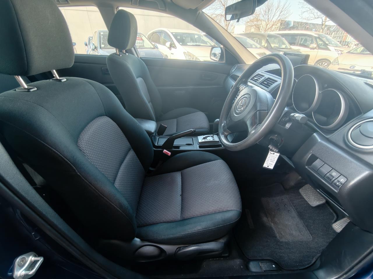 2006 Mazda AXELA