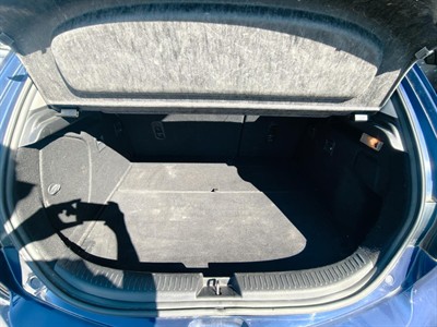 2006 Mazda AXELA - Thumbnail