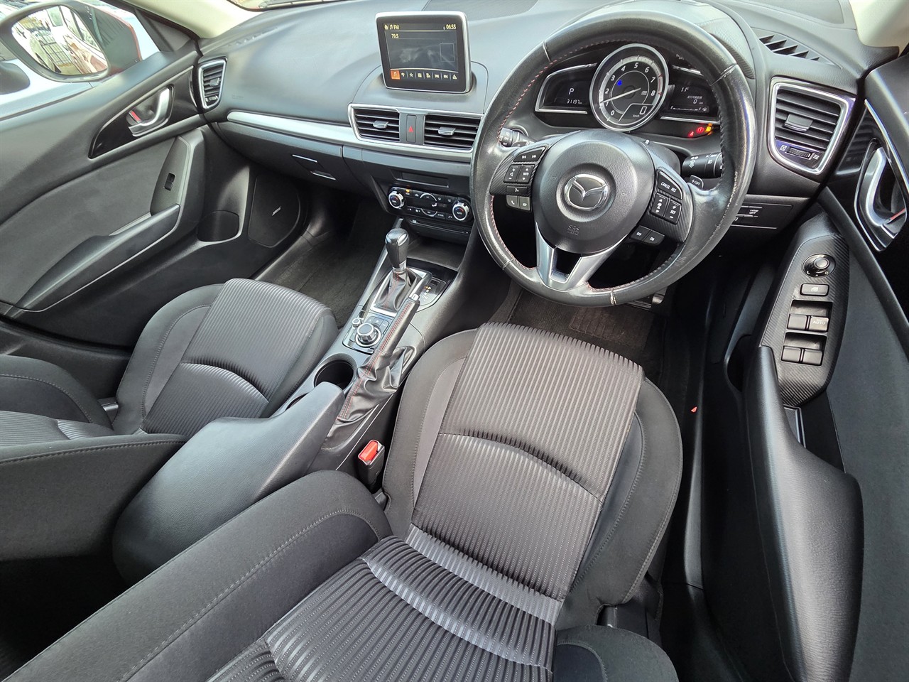 2013 Mazda AXELA