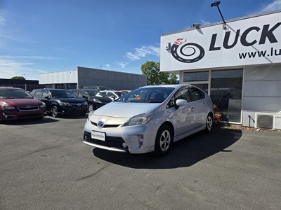 2013 Toyota Prius - Thumbnail