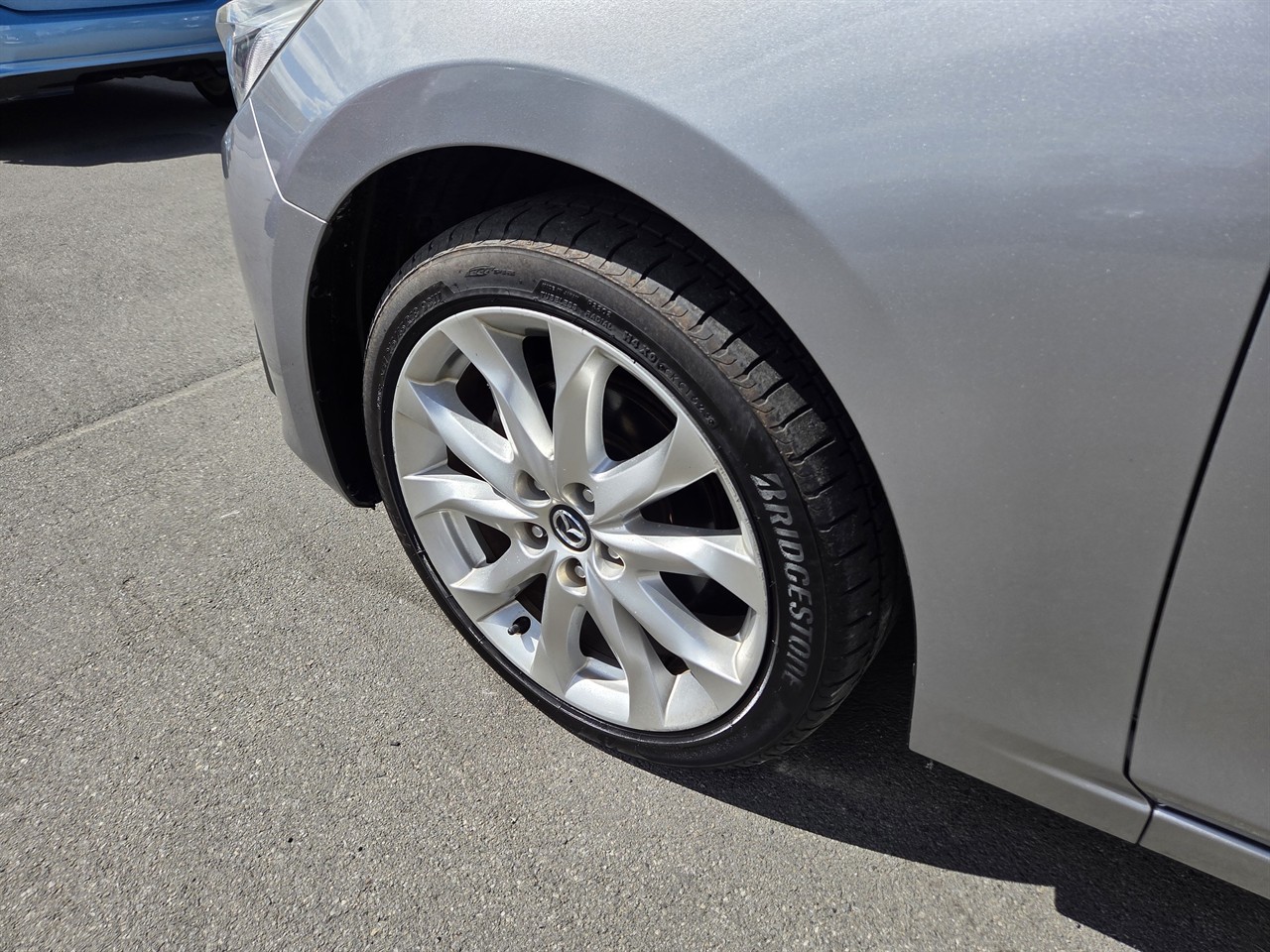 2015 Mazda AXELA