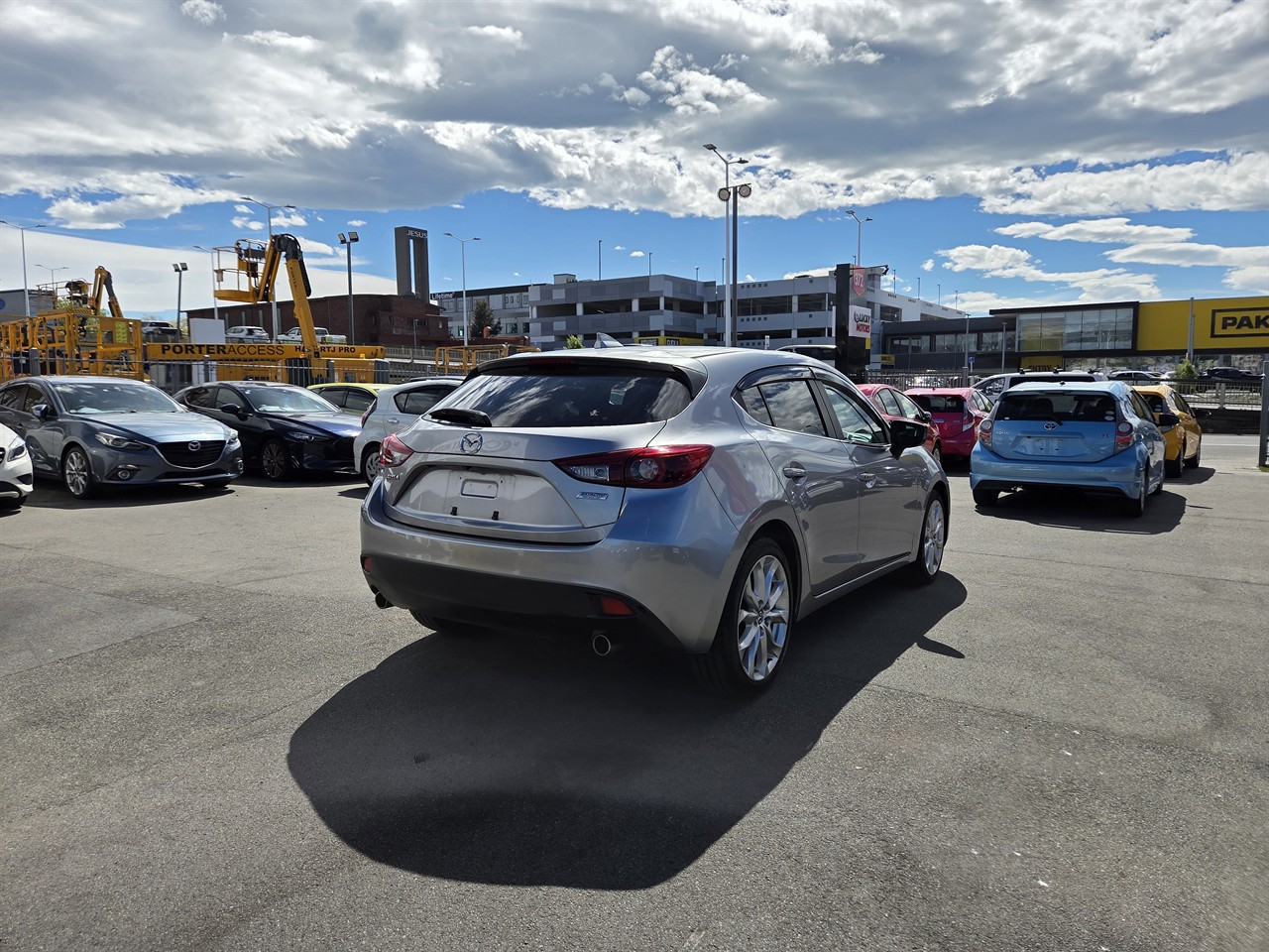 2015 Mazda AXELA