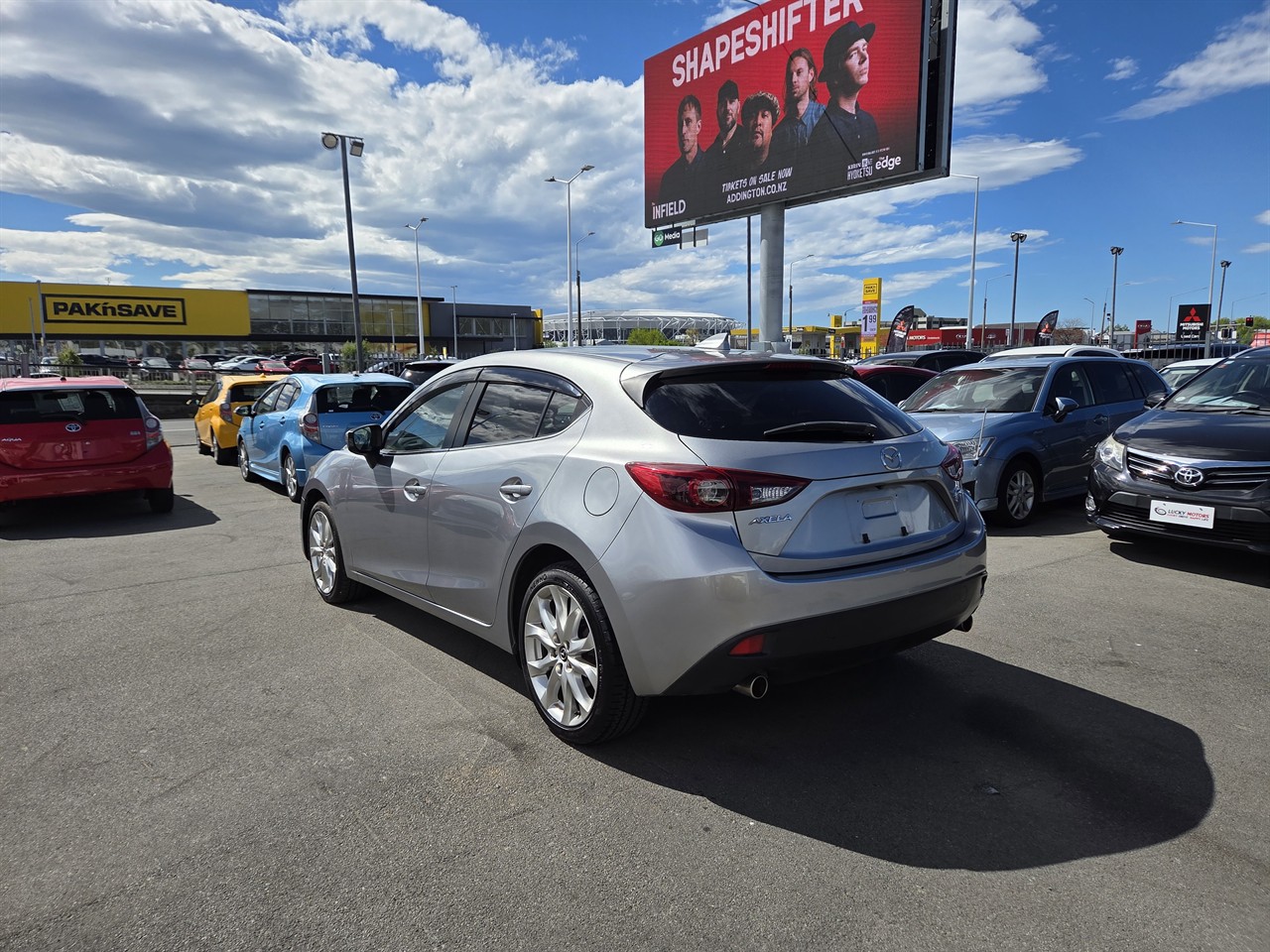 2015 Mazda AXELA
