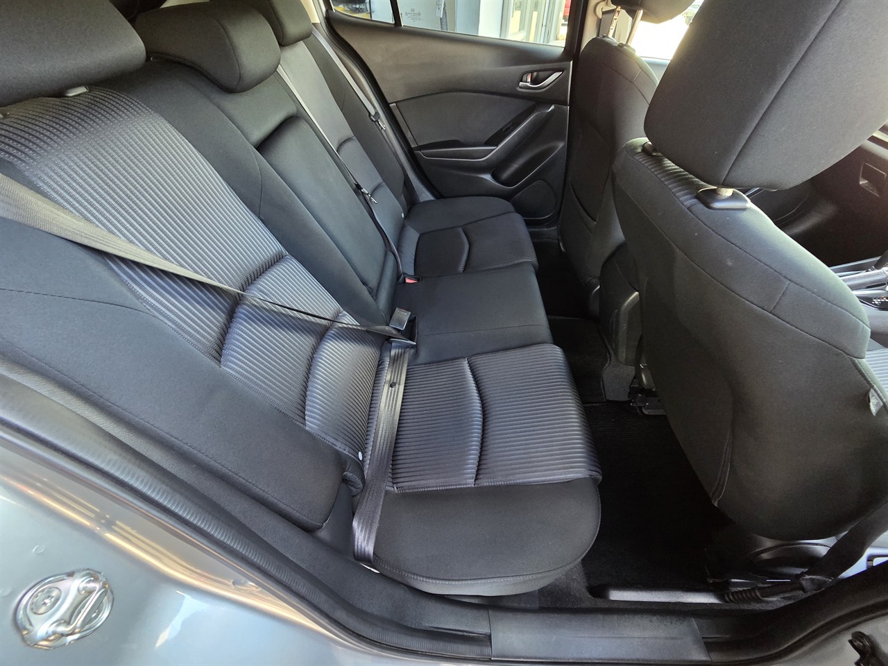 2015 Mazda AXELA