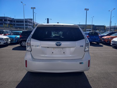 2013 Toyota Prius - Thumbnail
