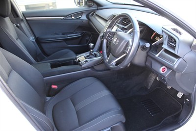 2018 Honda CIVIC - Thumbnail
