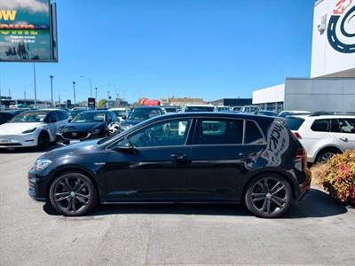 2019 Volkswagen Golf - Thumbnail